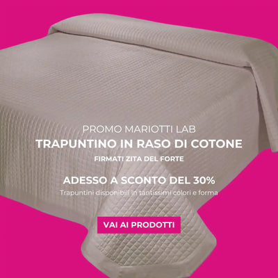 Una coperta trapuntata fatta di raso di cotone.