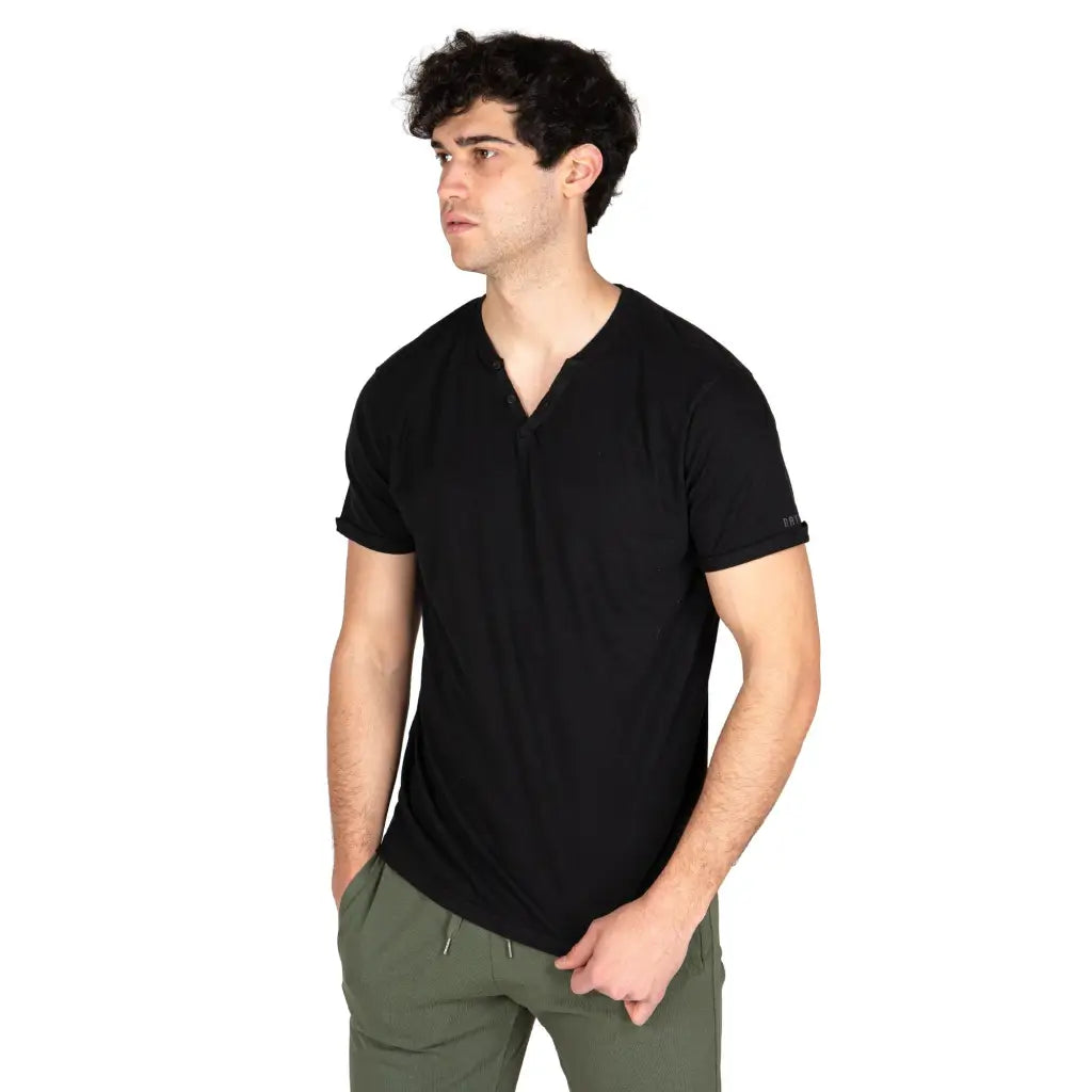 DATCH | T - shirt uomo mezza manica con piccolo scollo a V